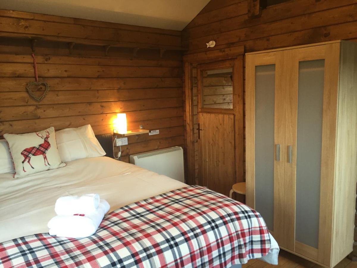 Hill Cottage Cabins Форт-Огастус Екстер'єр фото